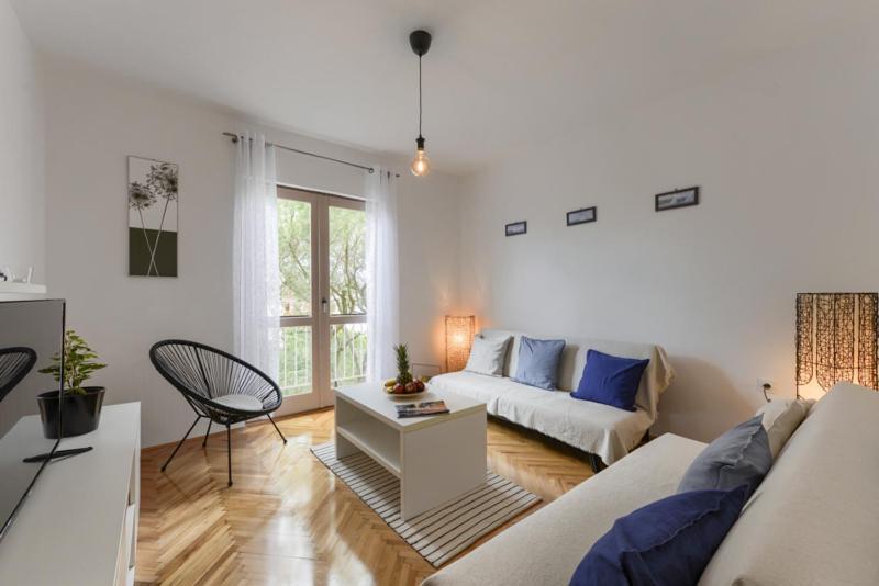Apartments Yo Lee Bibinje Exterior photo